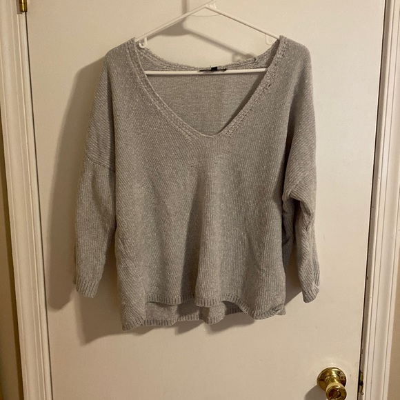 Express Women’s Sweater Size Medium - Picture 1 of 7